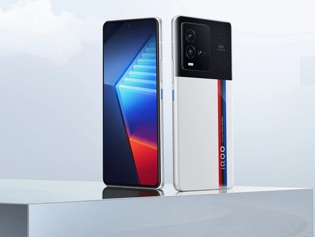 2 smartphones IQOO 11 pro