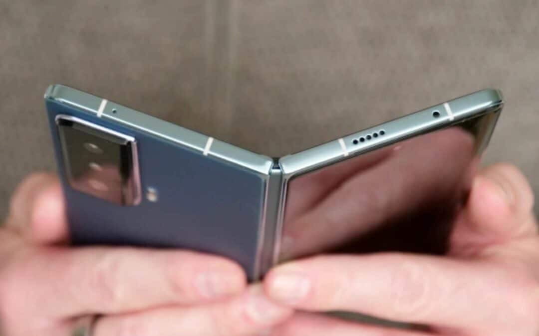 Honor Magic Vs : le smartphone qui vient bousculer le marché du téléphone pliant !
