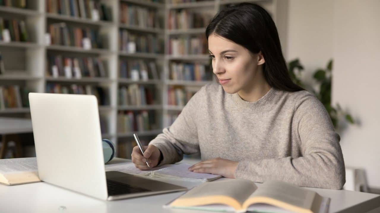 Découvrez la box étudiante de Bouygues