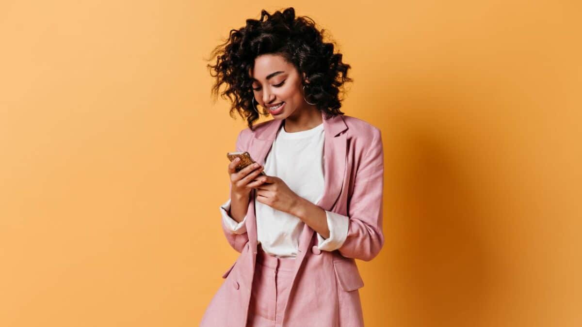 Forfait 60 Go à 0 euro chez La Poste Mobile.