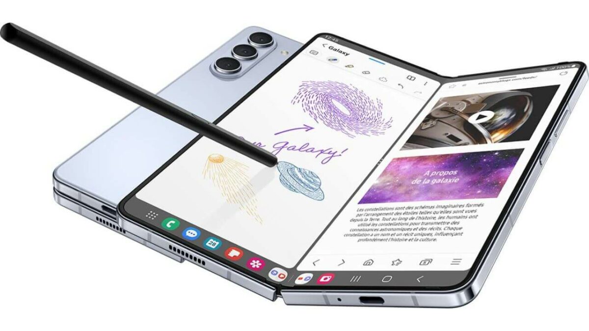 Le Galaxy Z Fold 5 déplié avec son stylet