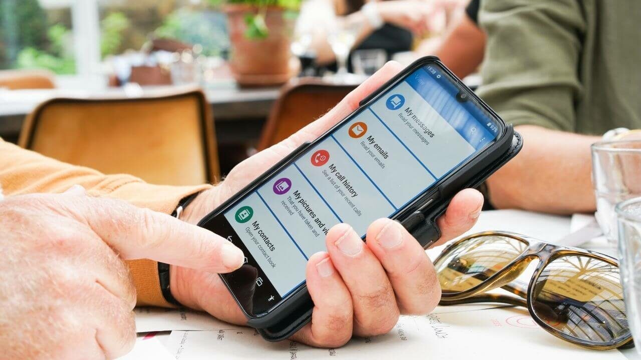 Découvrez les smartphone senior Doro